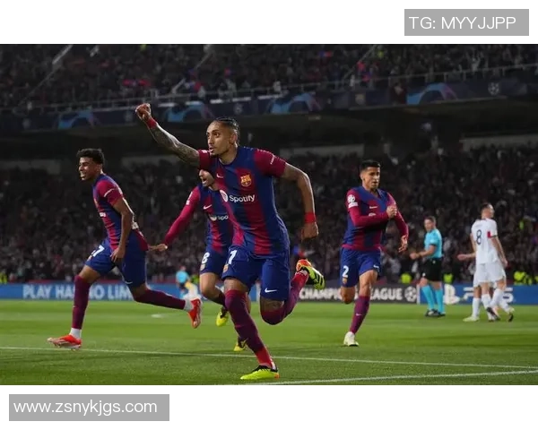 欧冠激战：多特蒙德逆转巴萨全场沸腾精彩集锦回顾