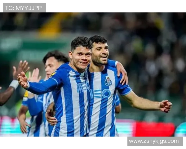 欧冠精彩对决那不勒斯大胜波尔图乌龙球引发全场狂欢与转会传闻