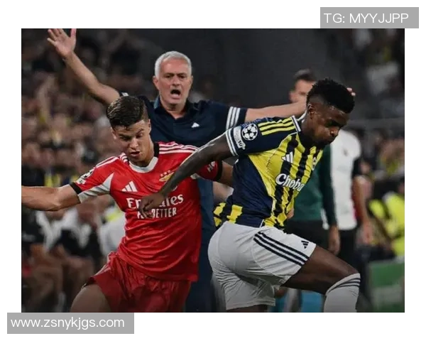 足总杯激战:本菲卡逆转多特蒙德帽子戏法引爆全场激情 足总杯激战:本菲卡逆转多特蒙德帽子戏法引爆全场激情